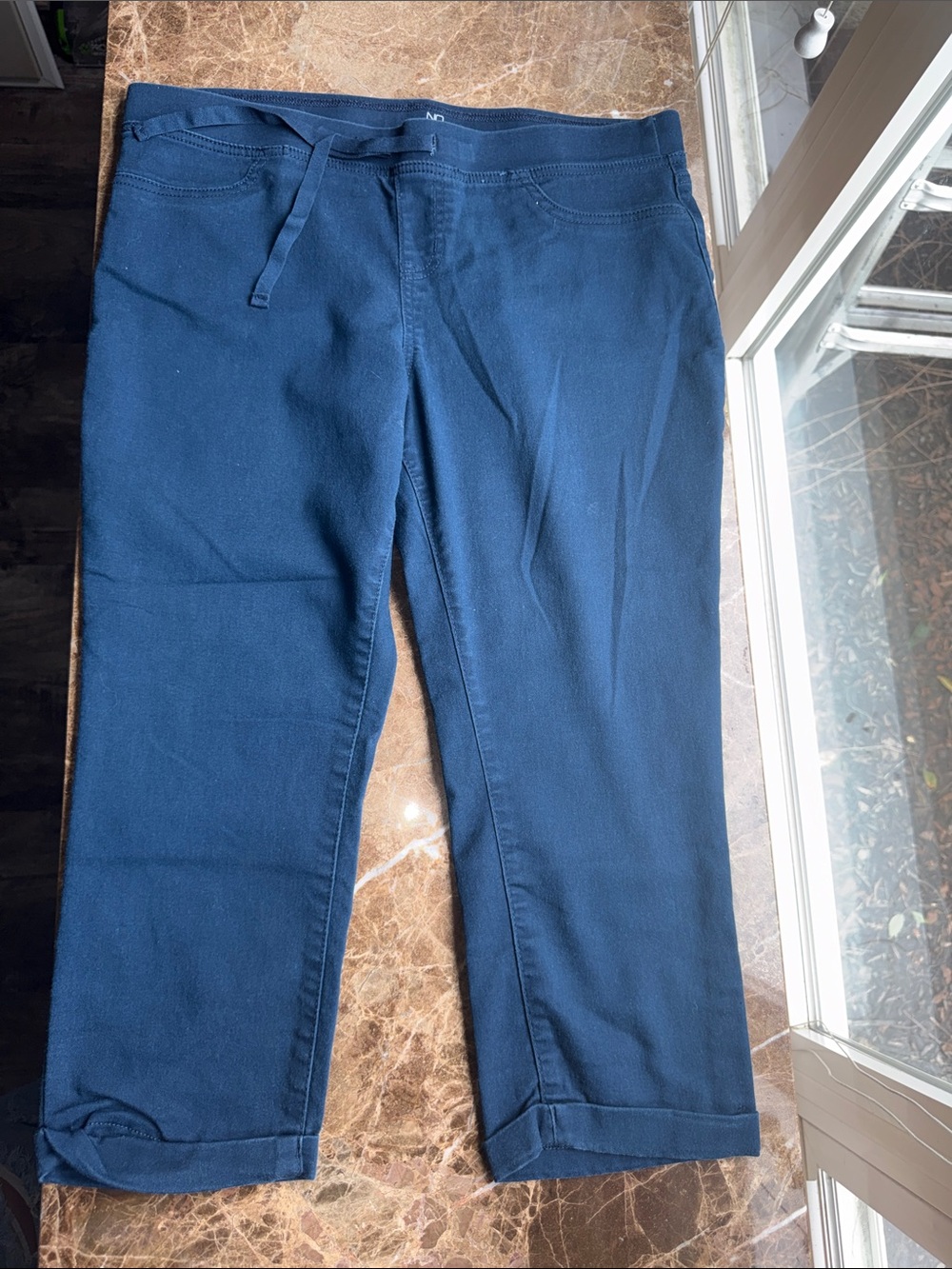No Boundaries Navy Cropped Pull-On Jeans with Drawstring